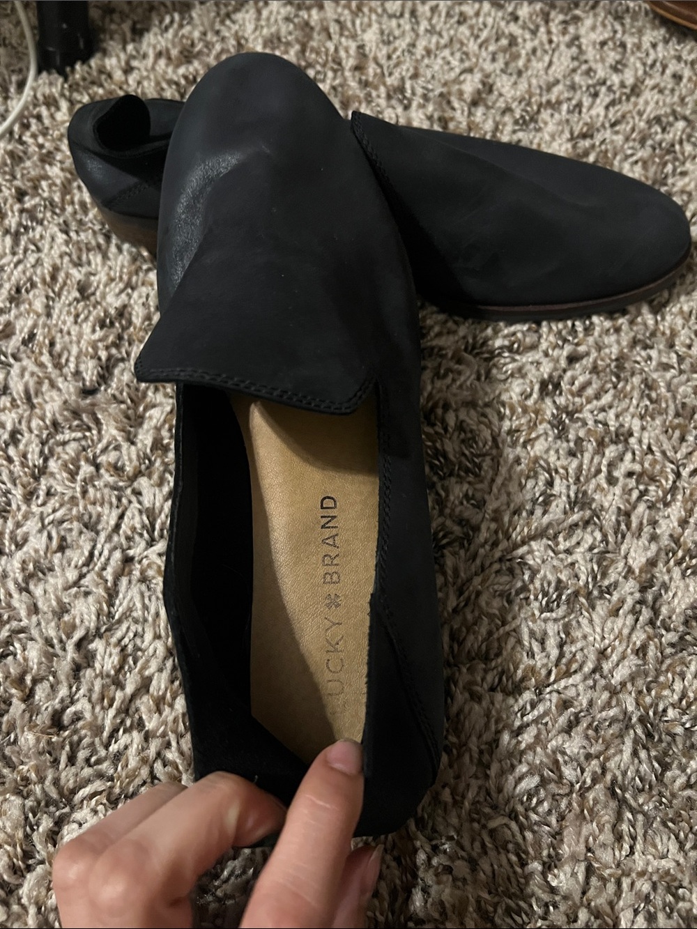 Women Black Slip-On Casual Loafers - Picture 3 of 6